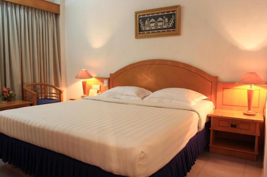 Hotel Marcopolo Bandar Lampung Luaran gambar